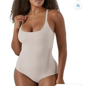 New sculpts cool comfort Maidenform bodysuit flexees Shapewear XXXL beige nude